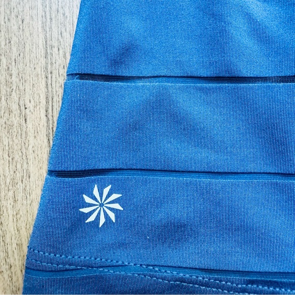 Athleta Max out Chi workout tank low back side tie size medium - Picture 6 of 8